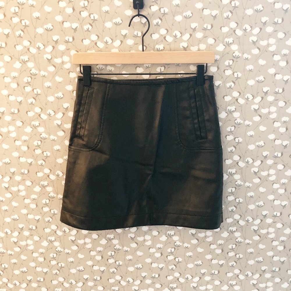 Black faux leather H&M skirt. Size 0